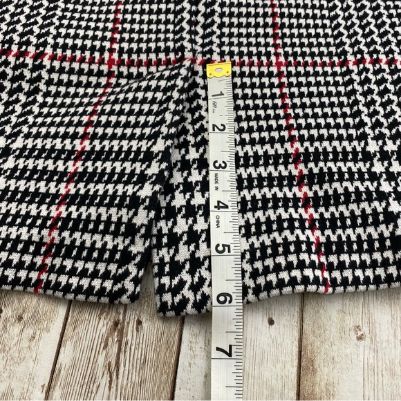 Talbots Houndstooth Pencil Skirt w/ Faux Leather Trim at Waist- size 14 - Picture 8 of 10